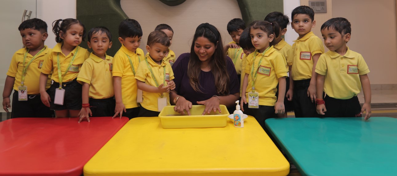 Montessori classroom with 1:12 teacher-student ratio at Crayons Play School Ranchi for personalized attention